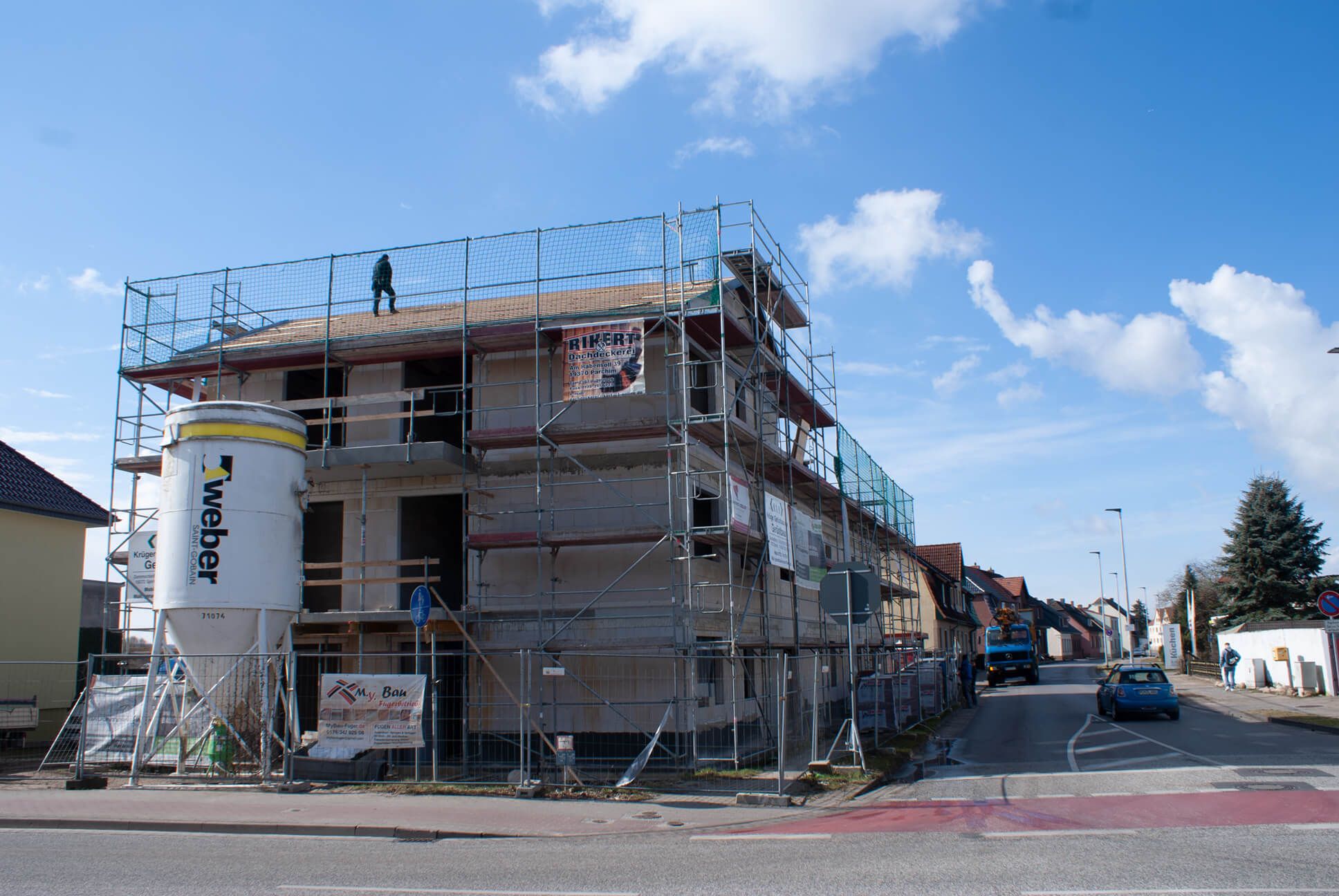 Parchim Mehrfamilienhaus Baustelle - Bauunternehmen Mirko Mielzccarek